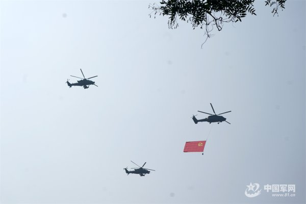 晟红网 我在阅兵现场｜空中梯队，致敬胜利